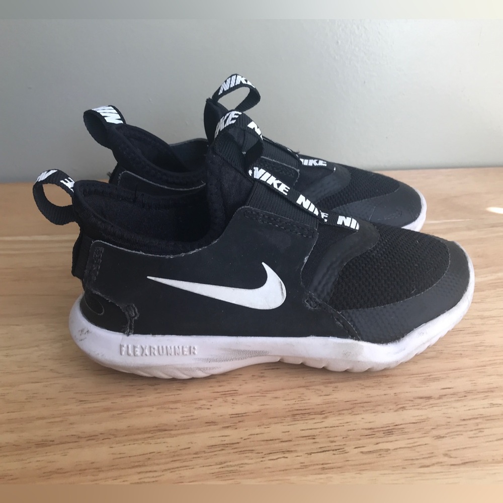 Nike Kids Flex Running Shoes Size: US 11C EUR 28 CM 17